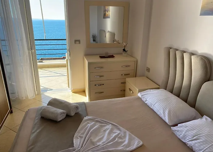 Apartment With Huge Sea View Balcony