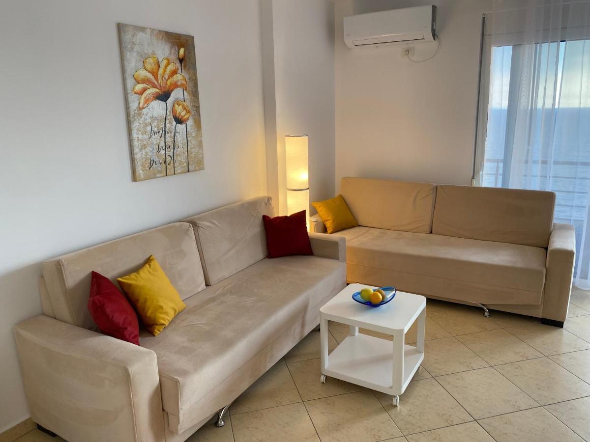 Apartment With Huge Sea View Balcony Sarande